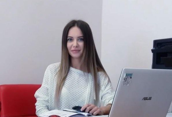Олена